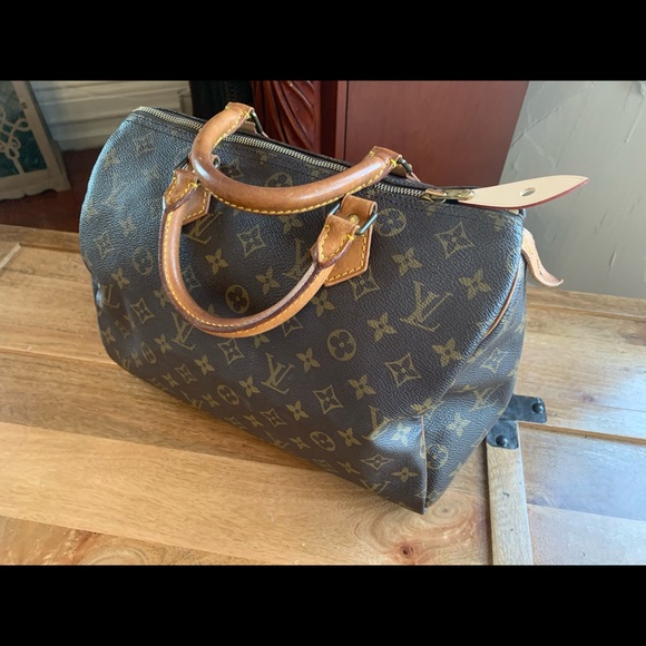Louis Vuitton Vintage Speedy 30 Handbag - Picture 12 of 16